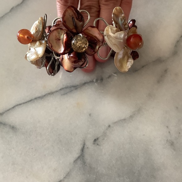 Handcrafted Cuff Bracelet with Pearl and Beads - Picture 4 of 4